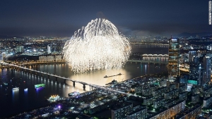 Incredible fireworks at Seoul's 'biggest event <span class=